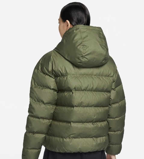 定価34 100円 Mサイズ 新品未使用 NIKE Storm-FIT ナイキ 定価34 100円 Mサイズ 新品未使用 NIKE Storm-FIT ナイキ