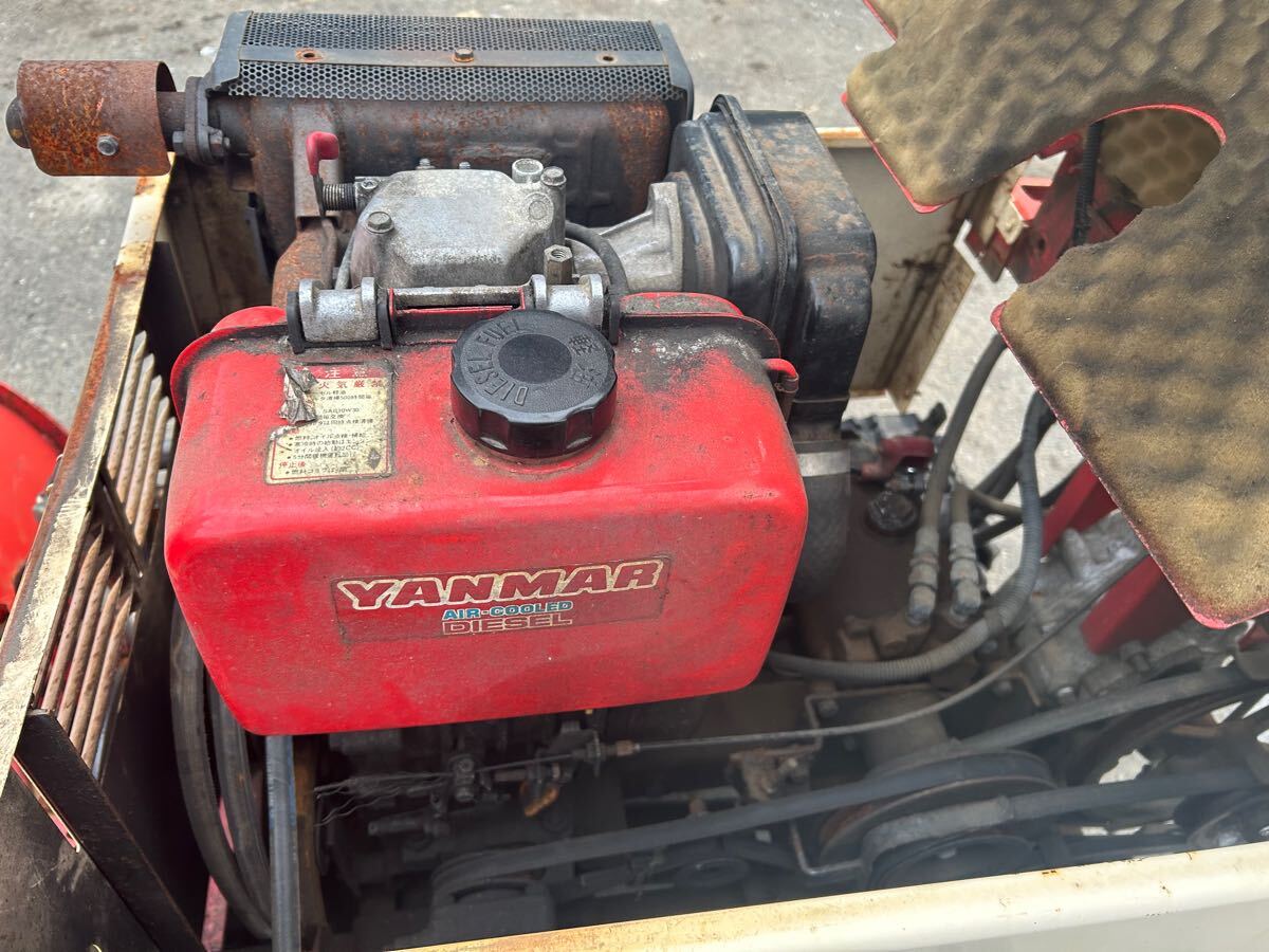 ヤンマー除雪機 YSRA1000 ディーゼル 10馬力 クローラー状態が ヤンマー除雪機 YSRA1000 ディーゼル 10馬力 クローラー状態が