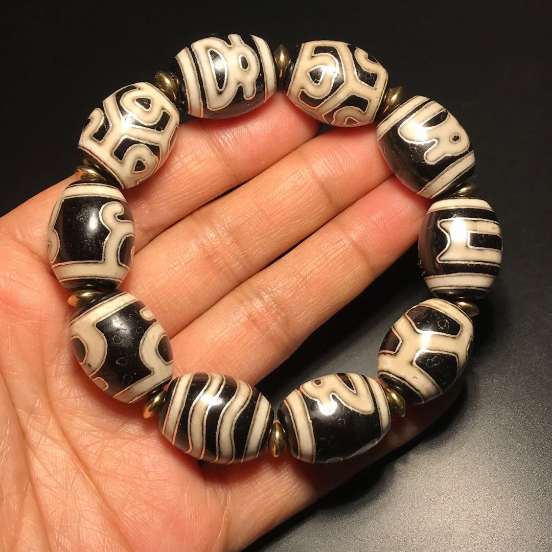 [.][.. производства * маленький . гравюра * серебряный ..*.. небо . много . рука .* netsuke *...] первоклассный . старый . предмет China старый . старый изобразительное искусство старый прекрасный тест 