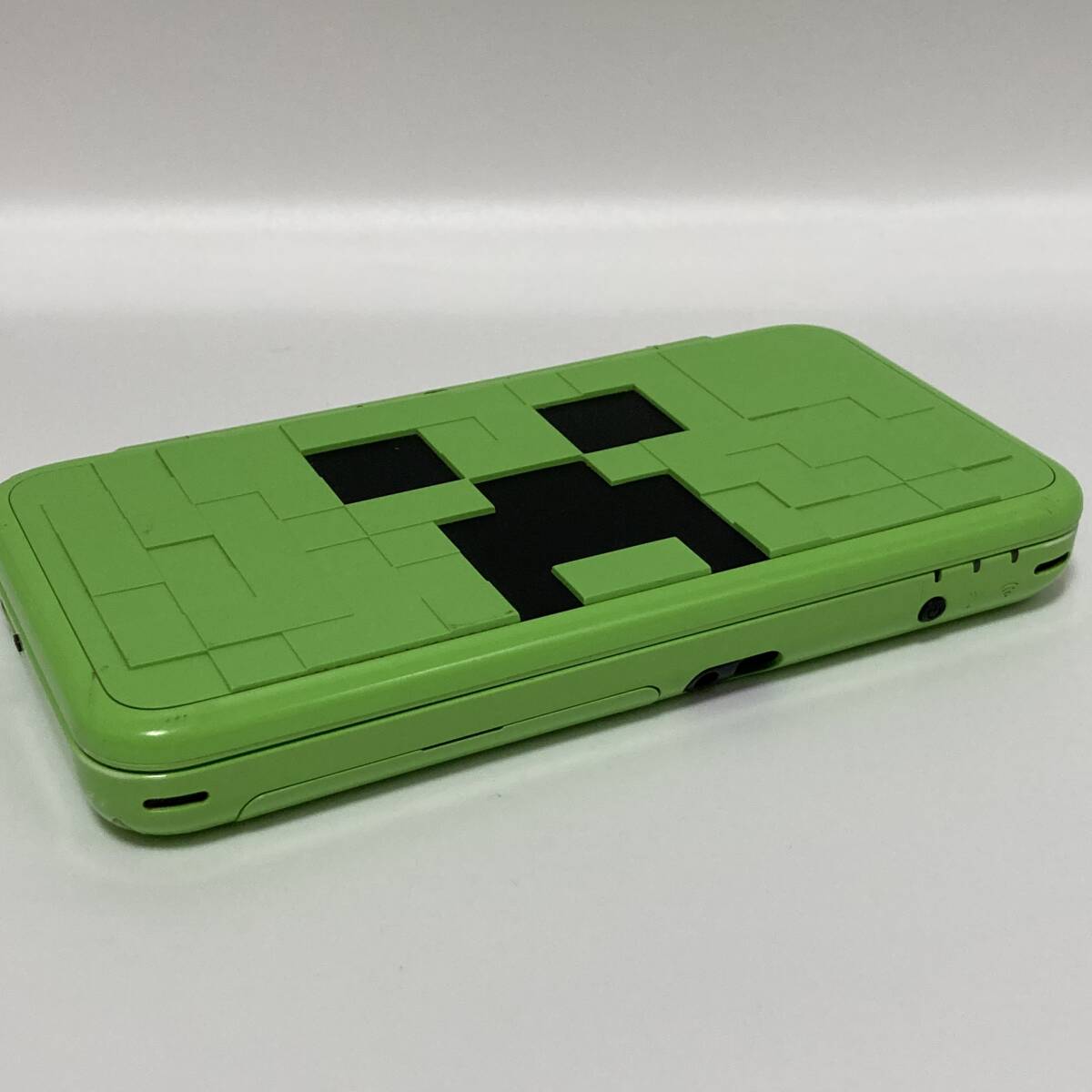 MINECRAFT (マインクラフト) Newニンテンドー2DS LL CREEPER MINECRAFT (マインクラフト) Newニンテンドー2DS LL CREEPER