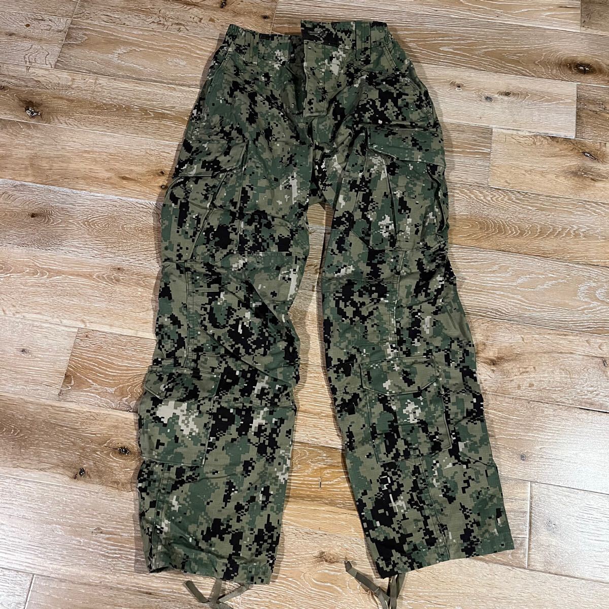 送料込　 特殊作戦群ジャケット　自衛隊　サバゲー コスプレ フリース　XL 在庫セール ラスト1着 LAPD SWAT フリース ブラック Lサイズ