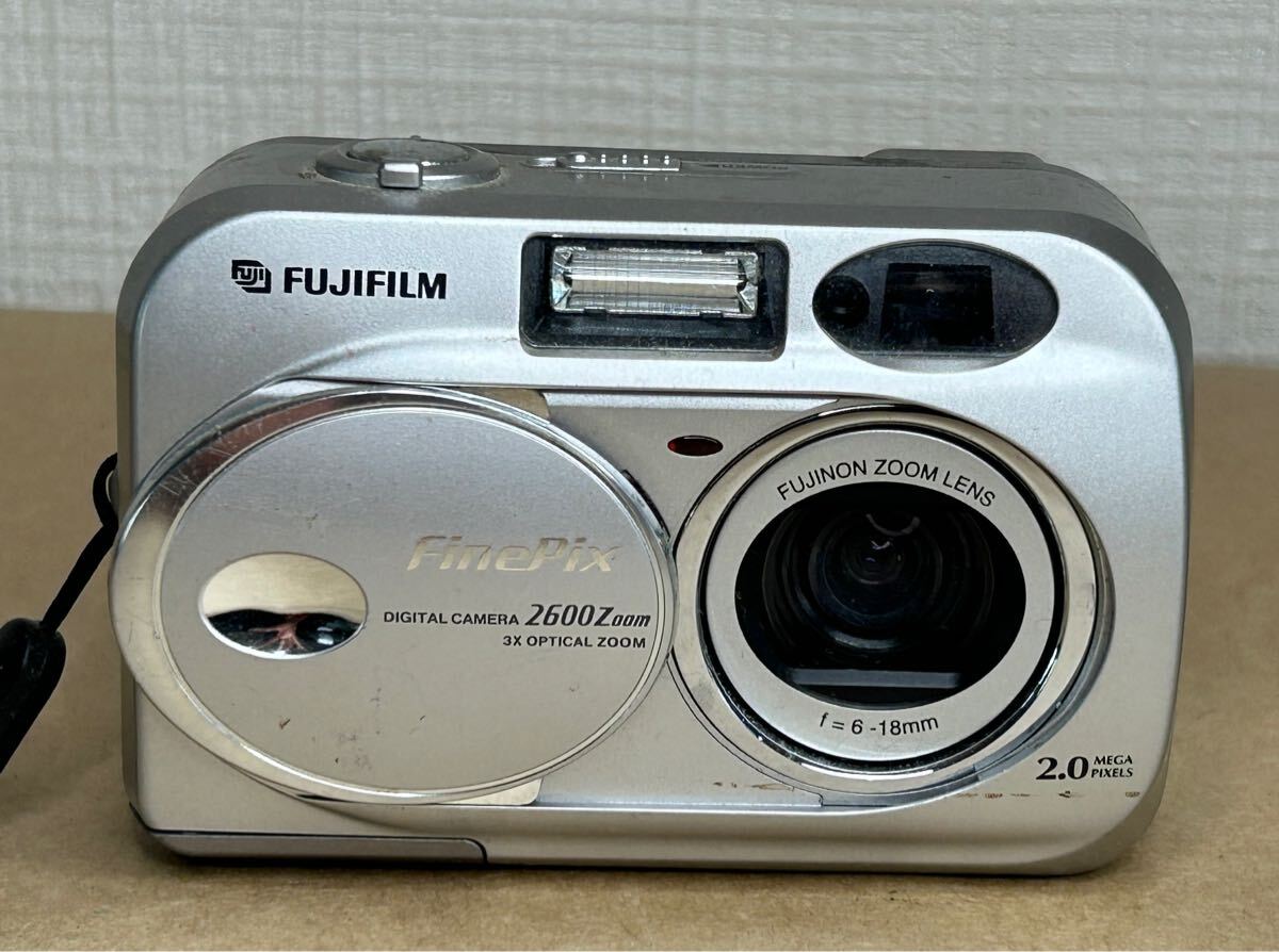 富士フィルム FinePix 2600Z デジタルカメラ 美品 レトロ カメラ 富士フィルム FinePix 2600Z デジタルカメラ 美品 レトロ カメラ
