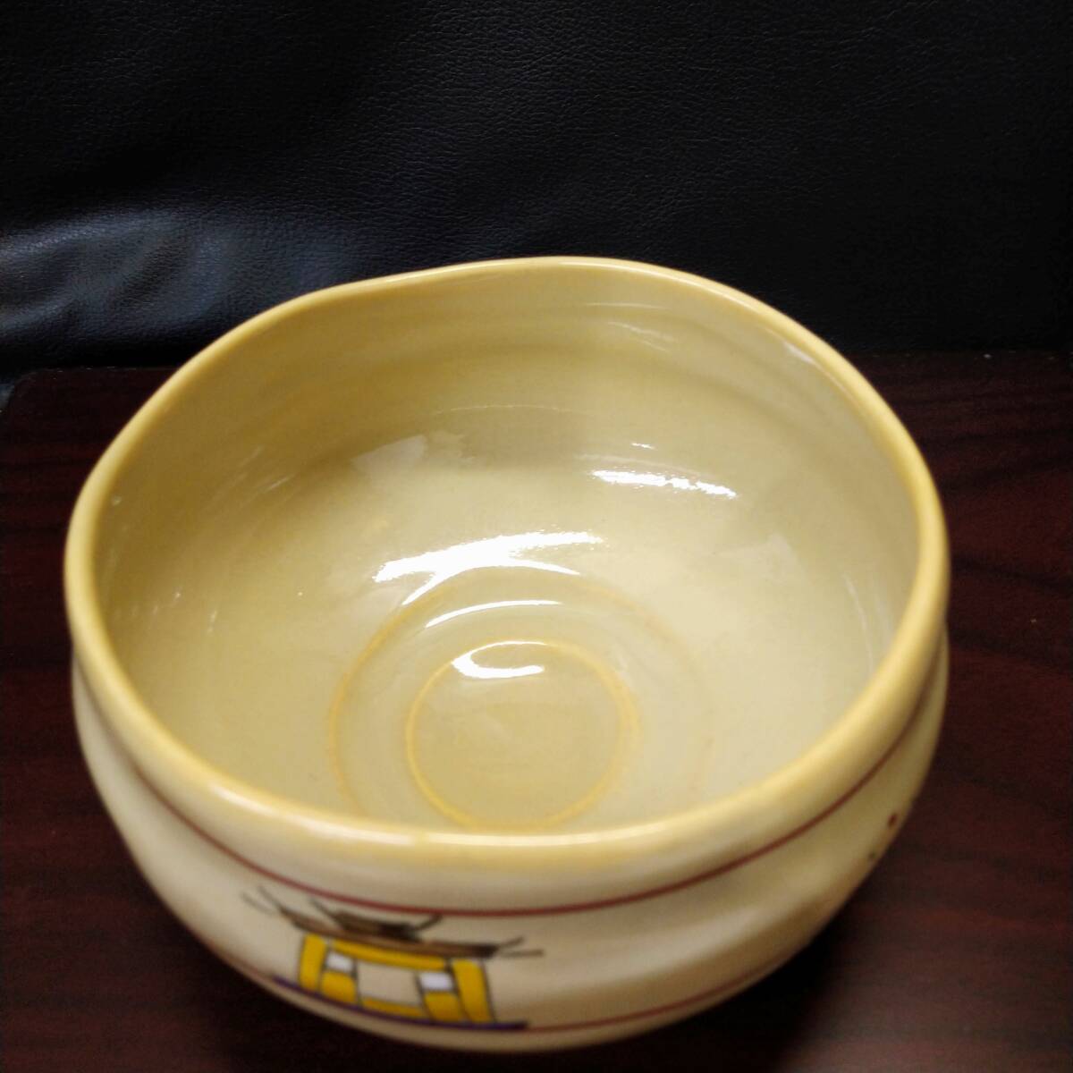 希少】赤膚焼 大塩昭山 作 奈良絵 茶碗 落款あり【茶道具 和食器 希少】赤膚焼 大塩昭山 作 奈良絵 茶碗 落款あり【茶道具 和食器