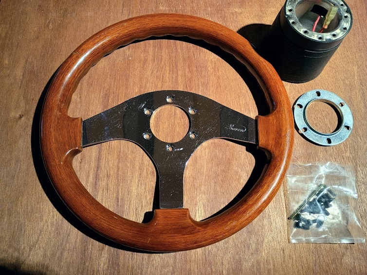 Baronバロン社ウッドハンドルステアリング Baron バロン社 ウッドハンドル ステアリング 35Φ 木製 正規品