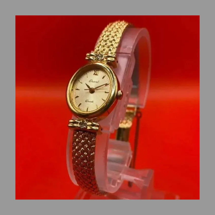 【腕時計】Orient　オリエント　クォーツ式　オーバル　ゴールド　GOLD　文字盤　レディース　女性用　石付き　ストーン　ステンレス