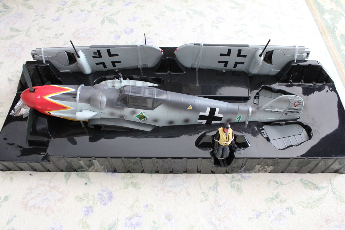 ◇21st Century Toys 1/18半完成品 メッサーシュミットBf-109G-6 ◇21st Century Toys 1/18半完成品 メッサーシュミットBf-109G-6