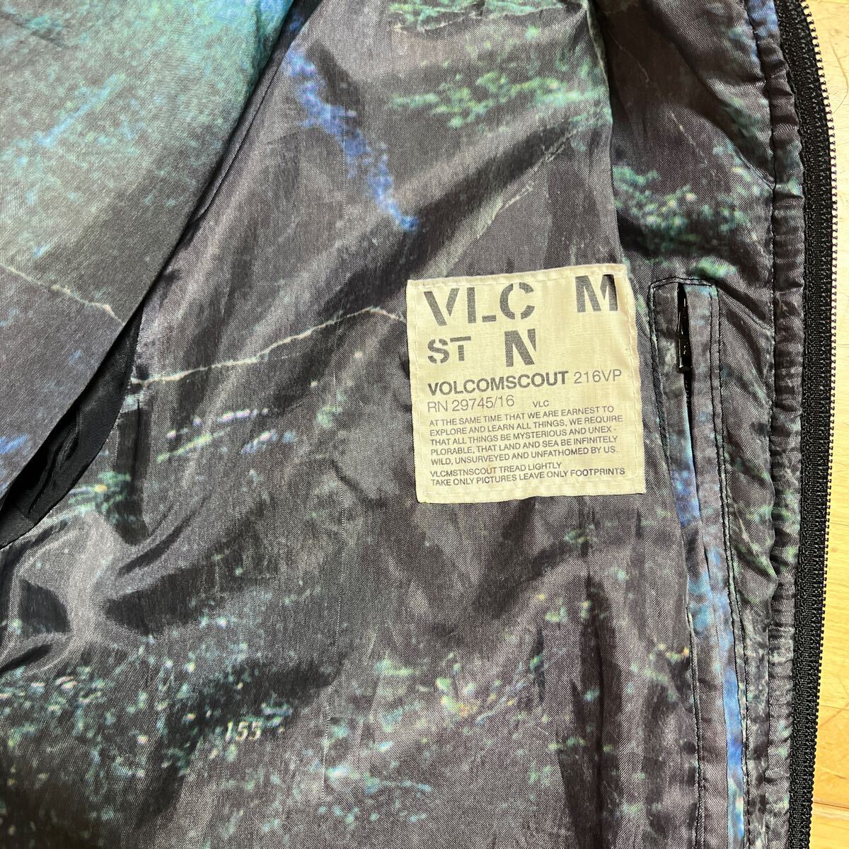 ボルコム　アウター　VOLCOM ブルゾン