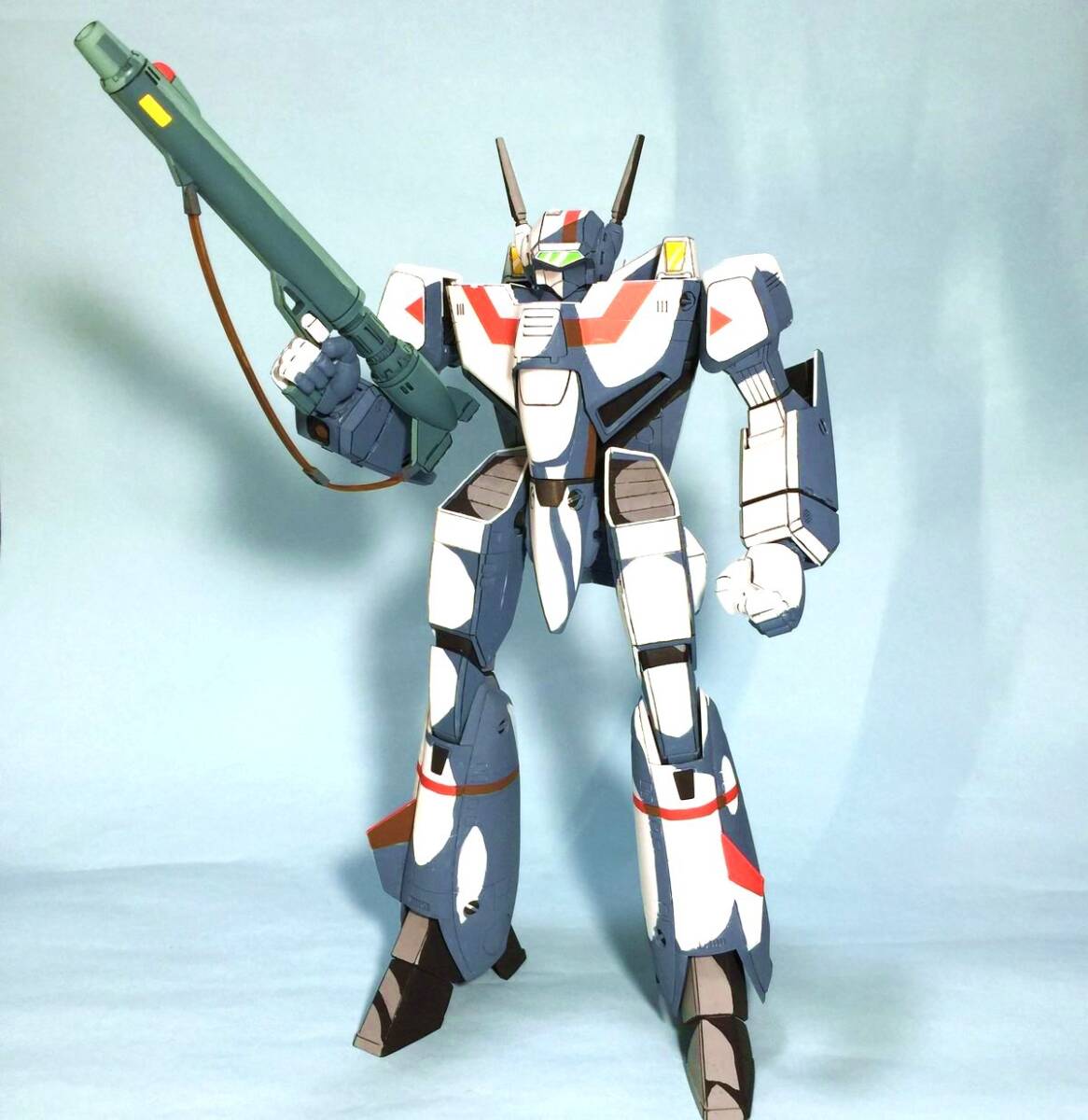 塗装済み完成品 アニメ塗り 1/72 VF 1J バトロイドバルキリー 塗装済み完成品 アニメ塗り 1/72 VF 1J バトロイドバルキリー