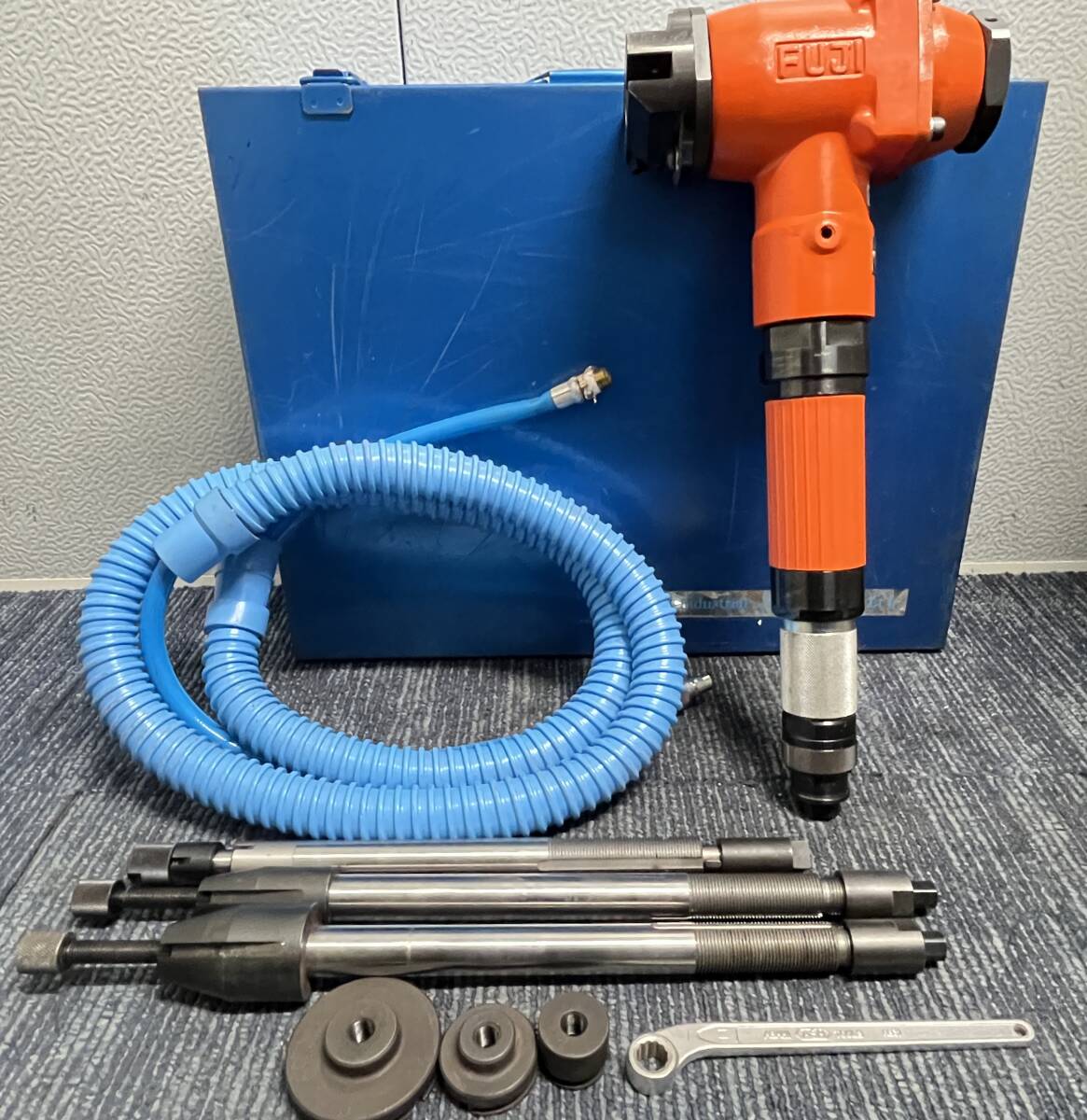 透明ポリカーボネート板 3x700x1680 (厚x幅x長さ㍉) 透明ポリカーボネート板 3x700x1680 (厚x幅x長さ㍉)