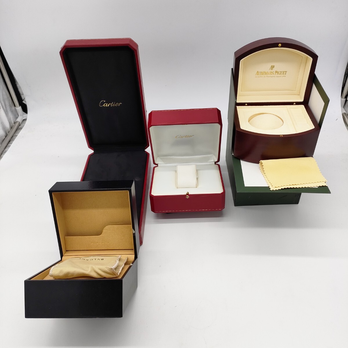 BVLGARI ブルガリ 腕時計ケース 空箱 ボックス 化粧箱 外箱 付属 BVLGARI ブルガリ 腕時計ケース 空箱 ボックス 化粧箱 外箱 付属