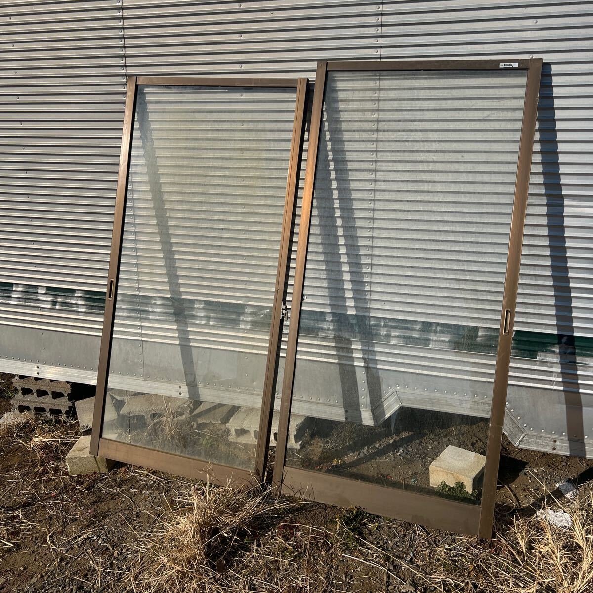 千葉 中古 窓サッシ アルミサッシ 枠なし 引違い窓 掃き出し窓 ガラス 引き取り歓迎 小屋作り 物置作り