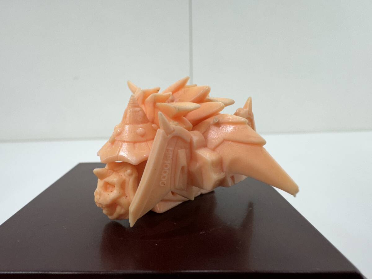 ネコポス 「アルフドラゴン 肌色」 ガン消し ガシャポン