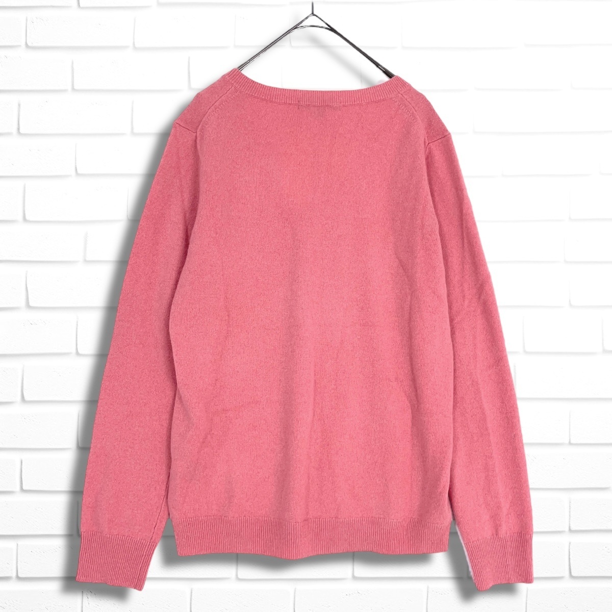 新品 UNIQLO ユニクロ カシミヤ 100% ニット Vネック 長袖 新品 UNIQLO ユニクロ カシミヤ 100% ニット Vネック 長袖