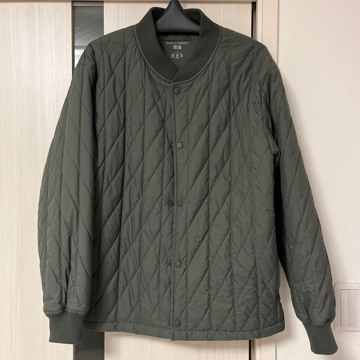ユニクロ UNIQLO PADDED ジャケット キルティング 中綿 ブルゾン　ウォームパテッド　メンズLサイズ　パフテッド　カーキ　グリーン