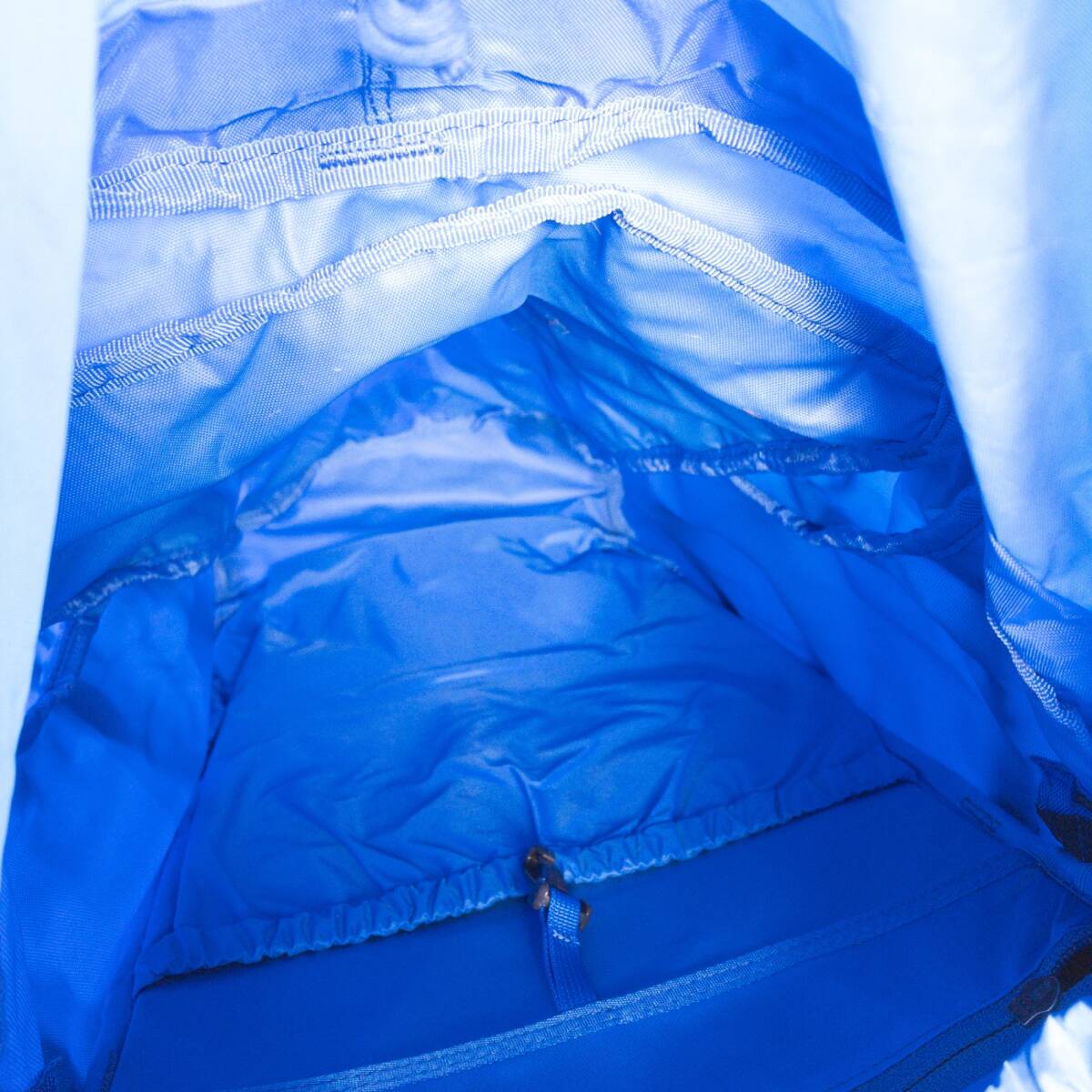 ホグロフス HAGLOFS Yttertyg shell Gore Tex Jacket 女性用 ホグロフス HAGLOFS Yttertyg shell Gore Tex Jacket 女性用