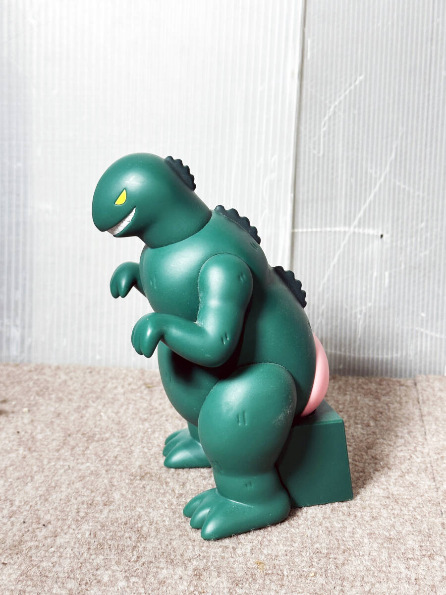 Amazon.co.jp: クレヨン しんちゃん アクション仮面 怪獣