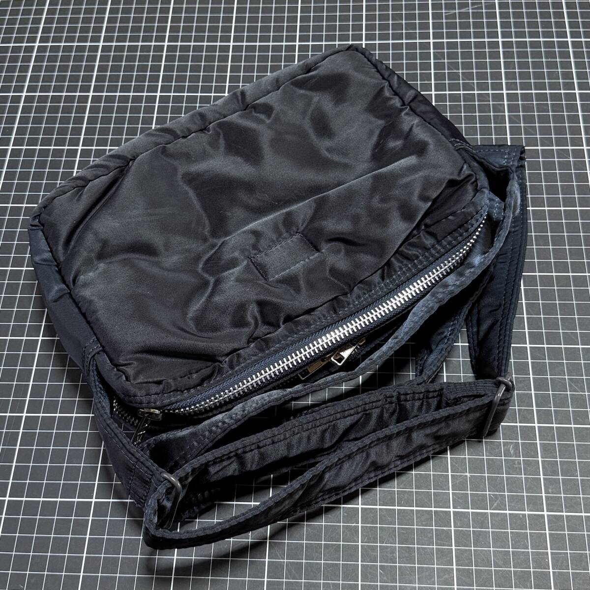 PORTER『ヘッドポーター』タンカー ショルダーバッグ ネイビー PORTER『ヘッドポーター』タンカー ショルダーバッグ ネイビー