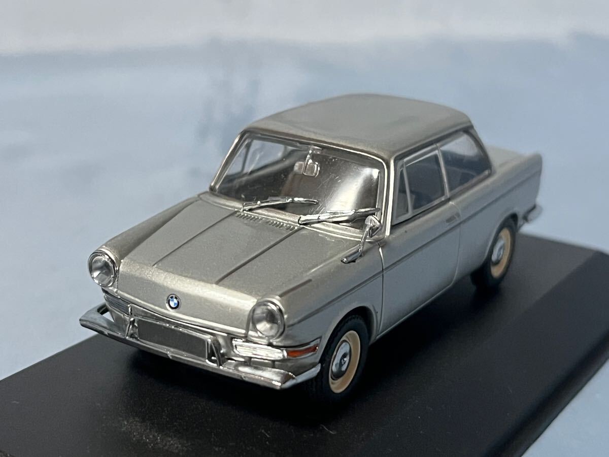 ミニチャンプス製　　BMW 700 LS 1962〜1965年 1/43