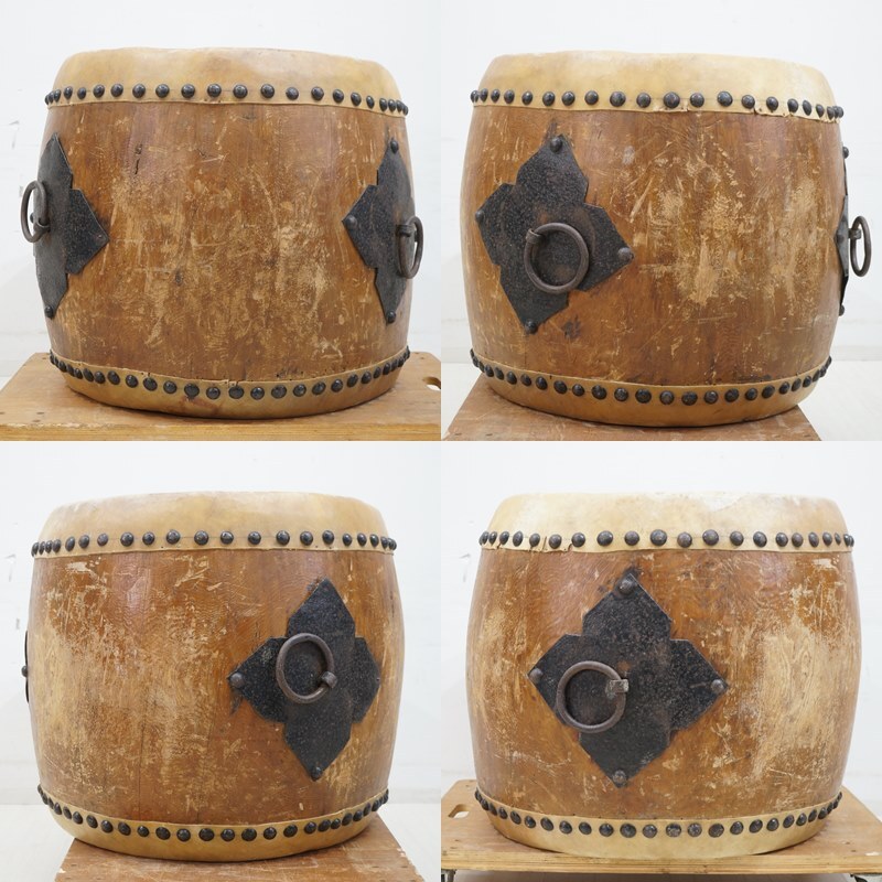 東ハ:【時(shí)代物】長(zhǎng)胴太鼓 和太鼓 幅約79×奧行約75.5㎝ 高さ約62㎝ 鋲打ち 角座 環(huán)付 カン付き 宮太鼓 和楽器 ★送料無(wú)料★