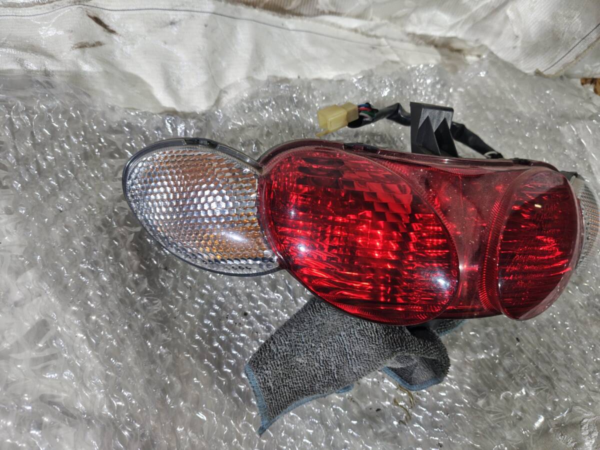 ★ＺＺＲ１２００★ＺＸＴ２０Ｃ　純正テールランプ　中古