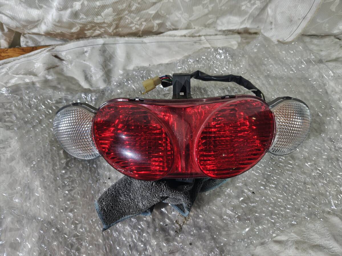 ★ＺＺＲ１２００★ＺＸＴ２０Ｃ　純正テールランプ　中古