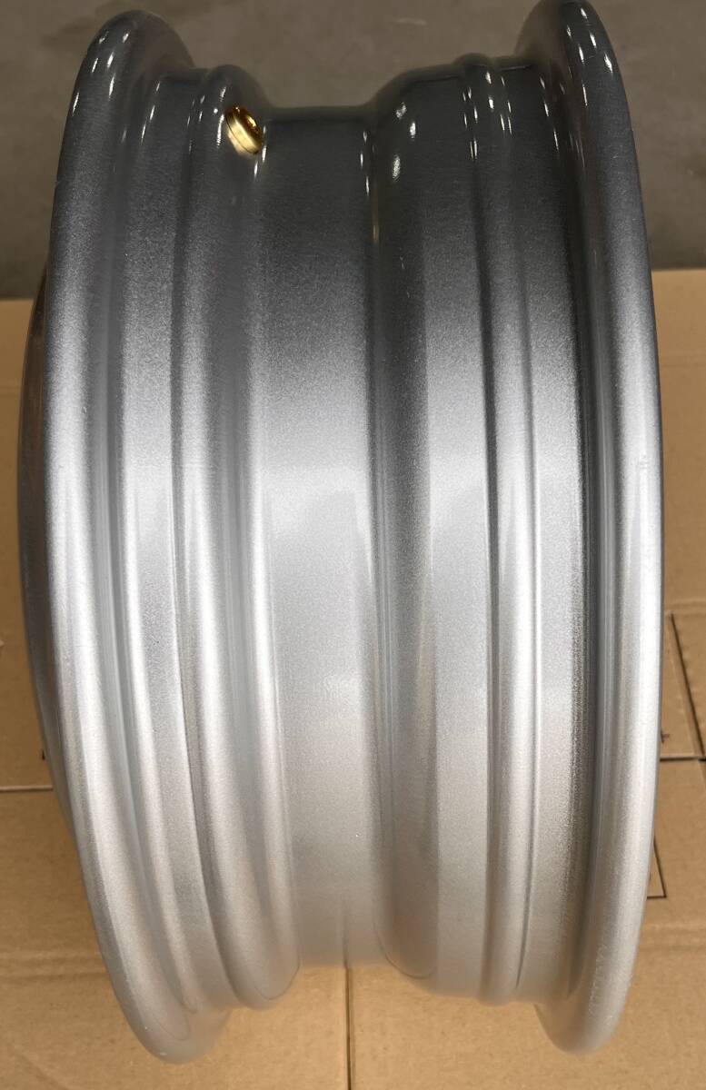 スチールホイール★いすゞエルフ用 16インチ　PCD203.2ｍｍ　オフセット116ｍｍ
