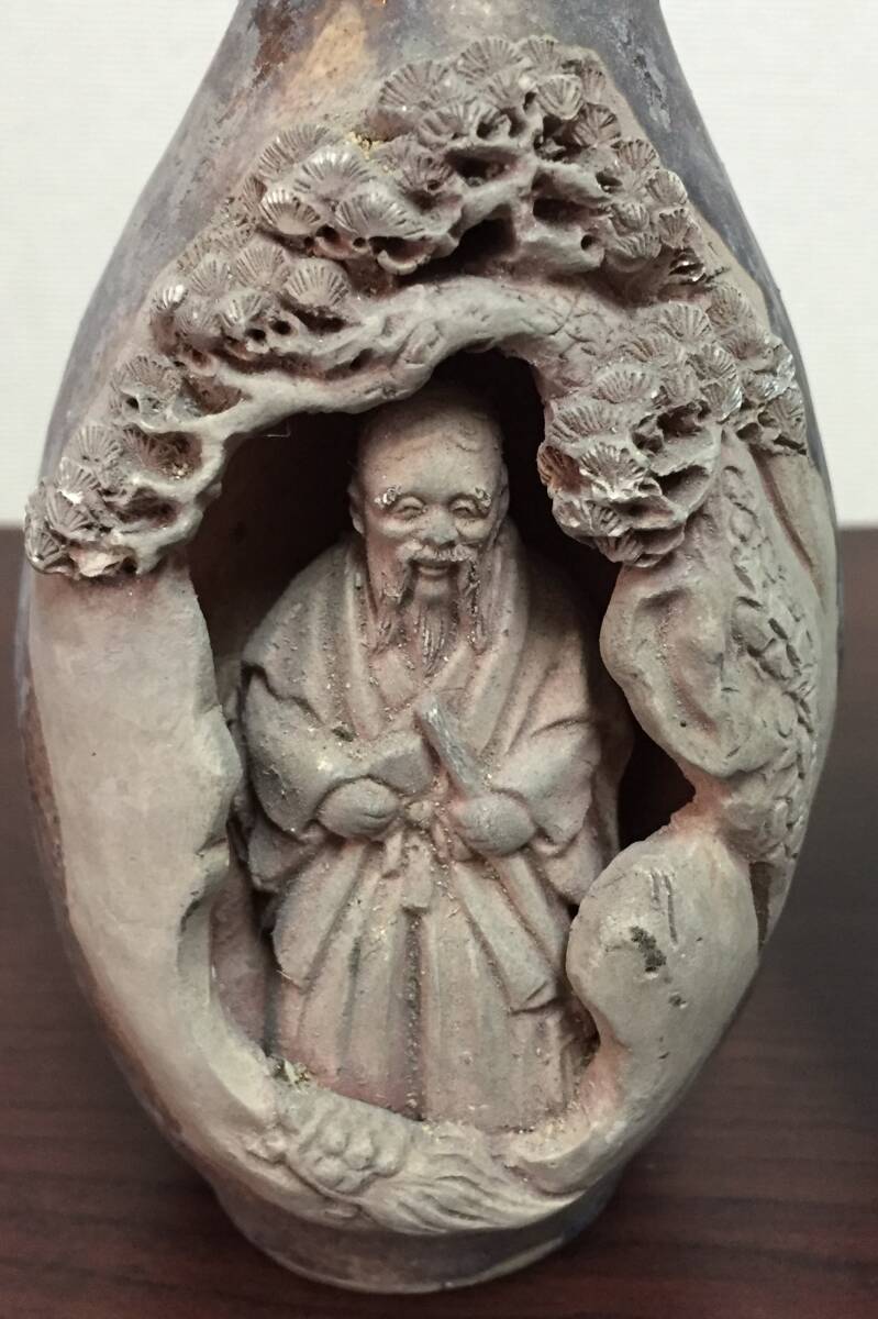 時代 徳利 一対 翁 媼 彫刻徳利 松鶴亀花図 細密彫刻 酒器 古 時代 徳利 一対 翁 媼 彫刻徳利 松鶴亀花図 細密彫刻 酒器 古