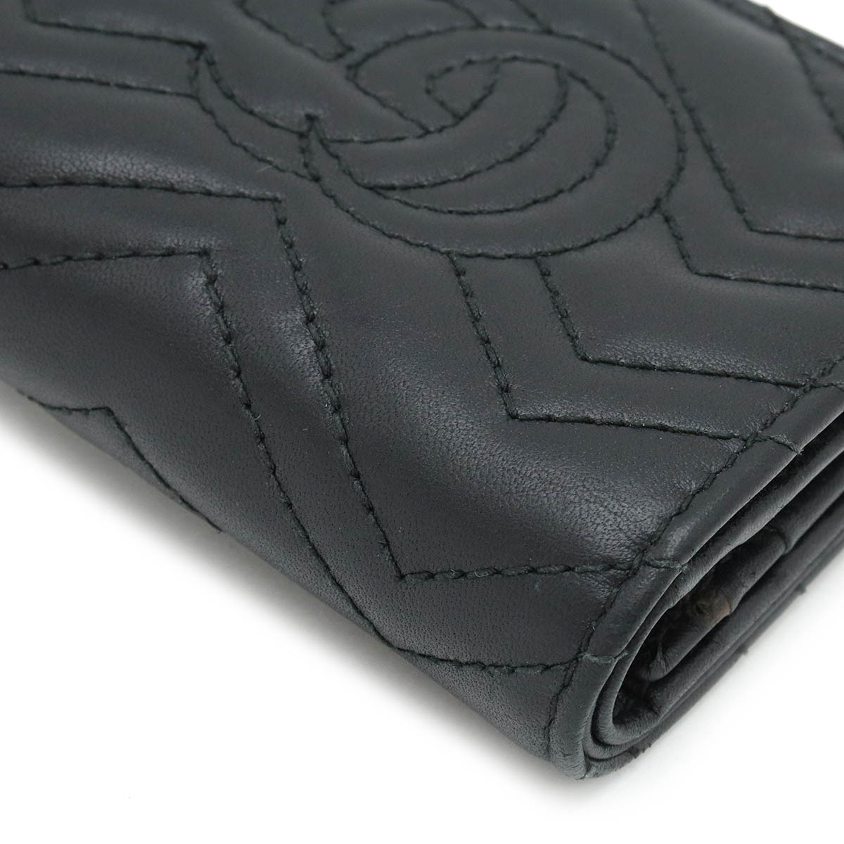 GUCCI グッチ GGマーモント プチマーモント キルティング 2つ折 GUCCI グッチ GGマーモント プチマーモント キルティング 2つ折