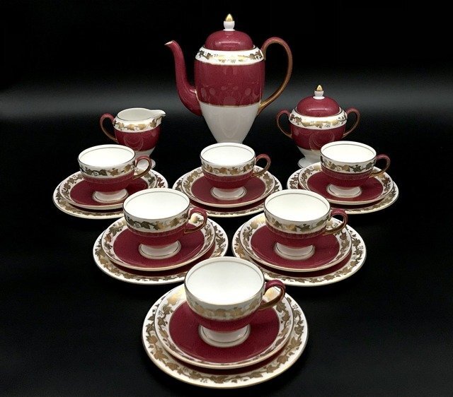 WEDGEWOOD ウェッジウッド WHITEHALL ホワイトホール トリオ6客 ポット/クリーマー/シュガーポットセット 旧刻印/黒壺 廃盤品 ブランド食器