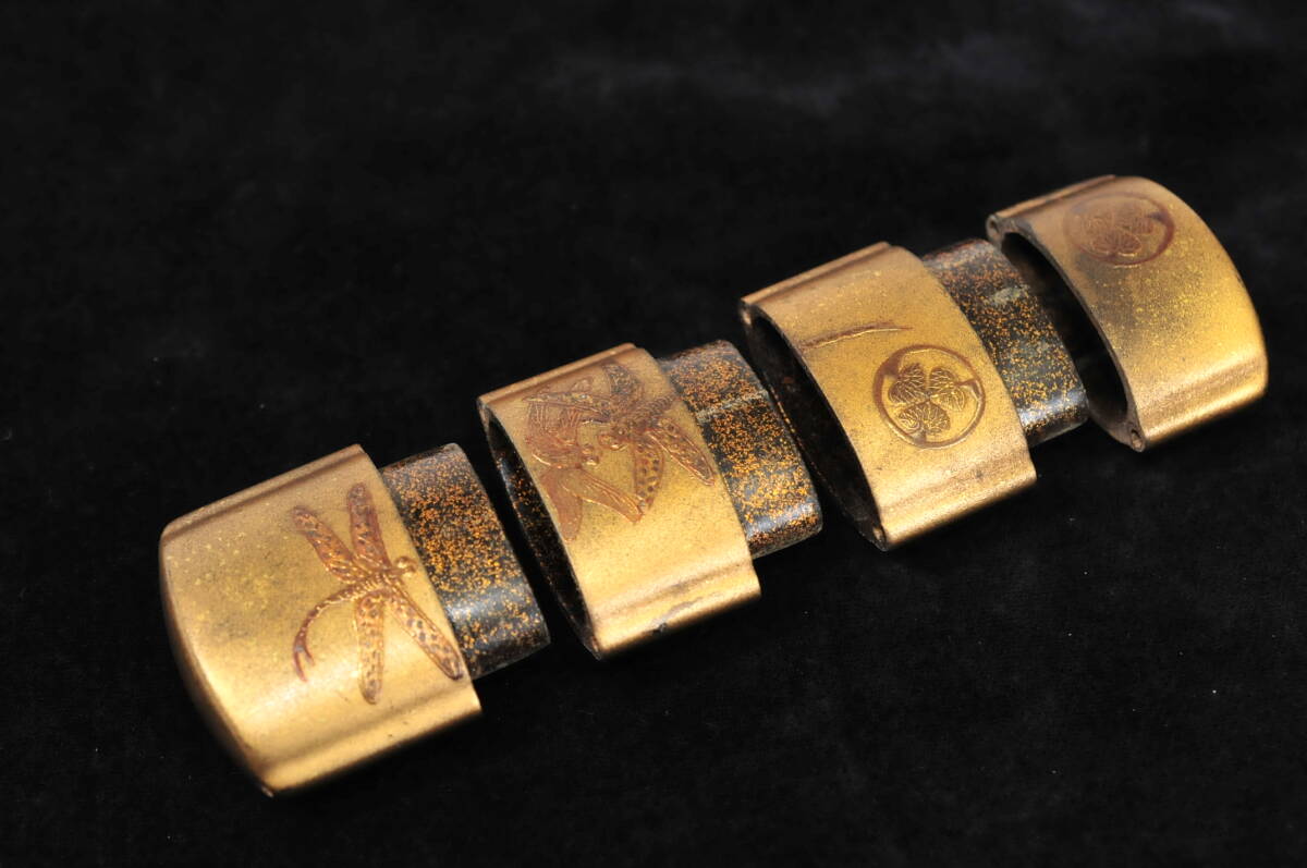 印籠】 葵紋 蜻蛉 蒔絵 印籠 梨地 金地 時代物 提げ物 木箱入 印籠】 葵紋 蜻蛉 蒔絵 印籠 梨地 金地 時代物 提げ物 木箱入