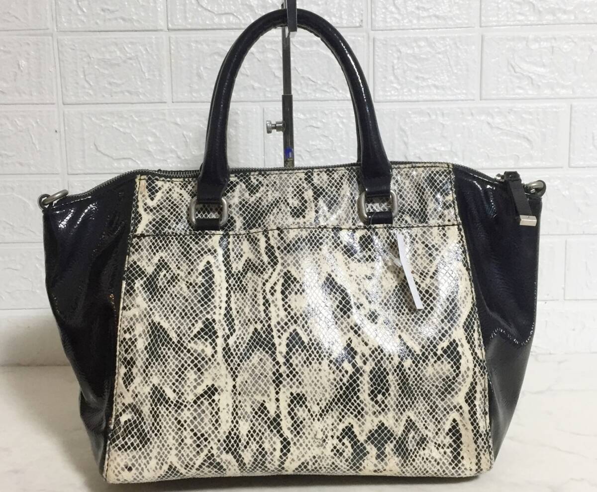 no31050 NINE WEST ナインウエスト エナメル パイソン柄 ハンド トート バッグ 通勤 通学 A4収納可能_画像2
