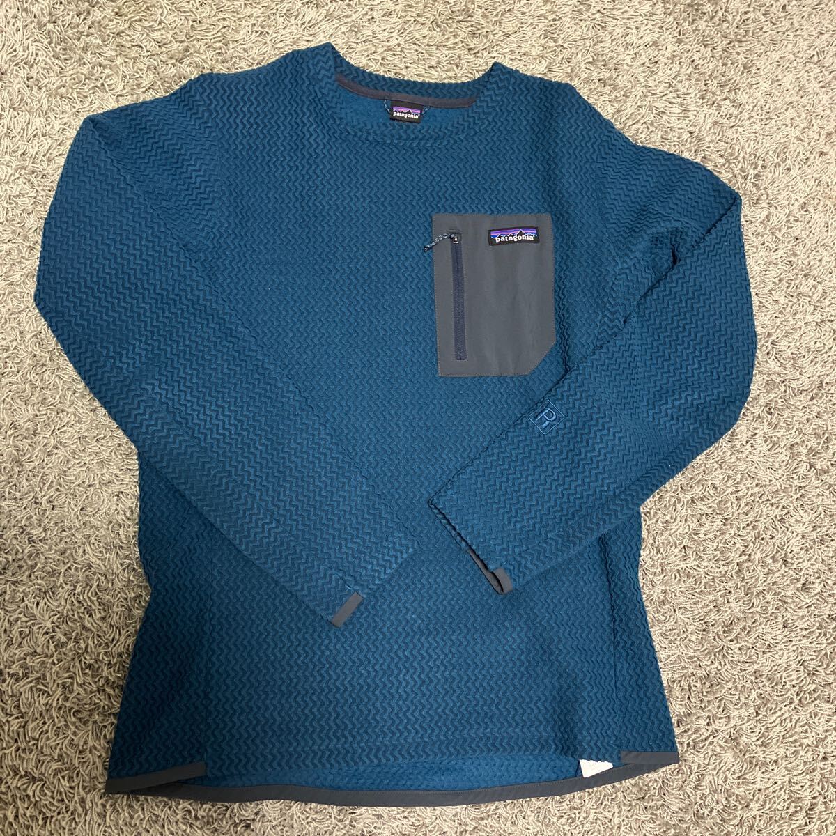 パタゴニア patagonia R1エアクルー　Sサイズ