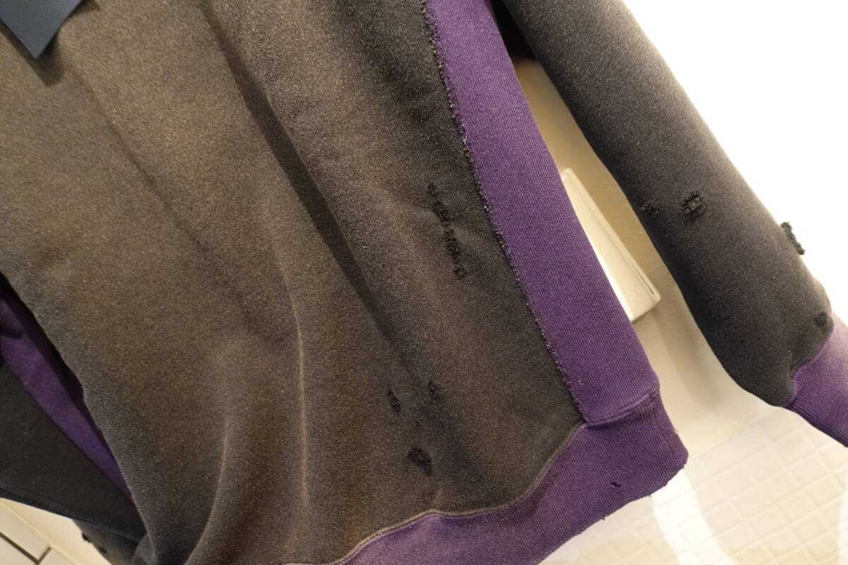 ニードルス　Needles　ダメージ加工　スウェット　PU292 NEEDLES 2-Tone Crew Neck Sweat Shirt - Cotton French Terry　定価37400円