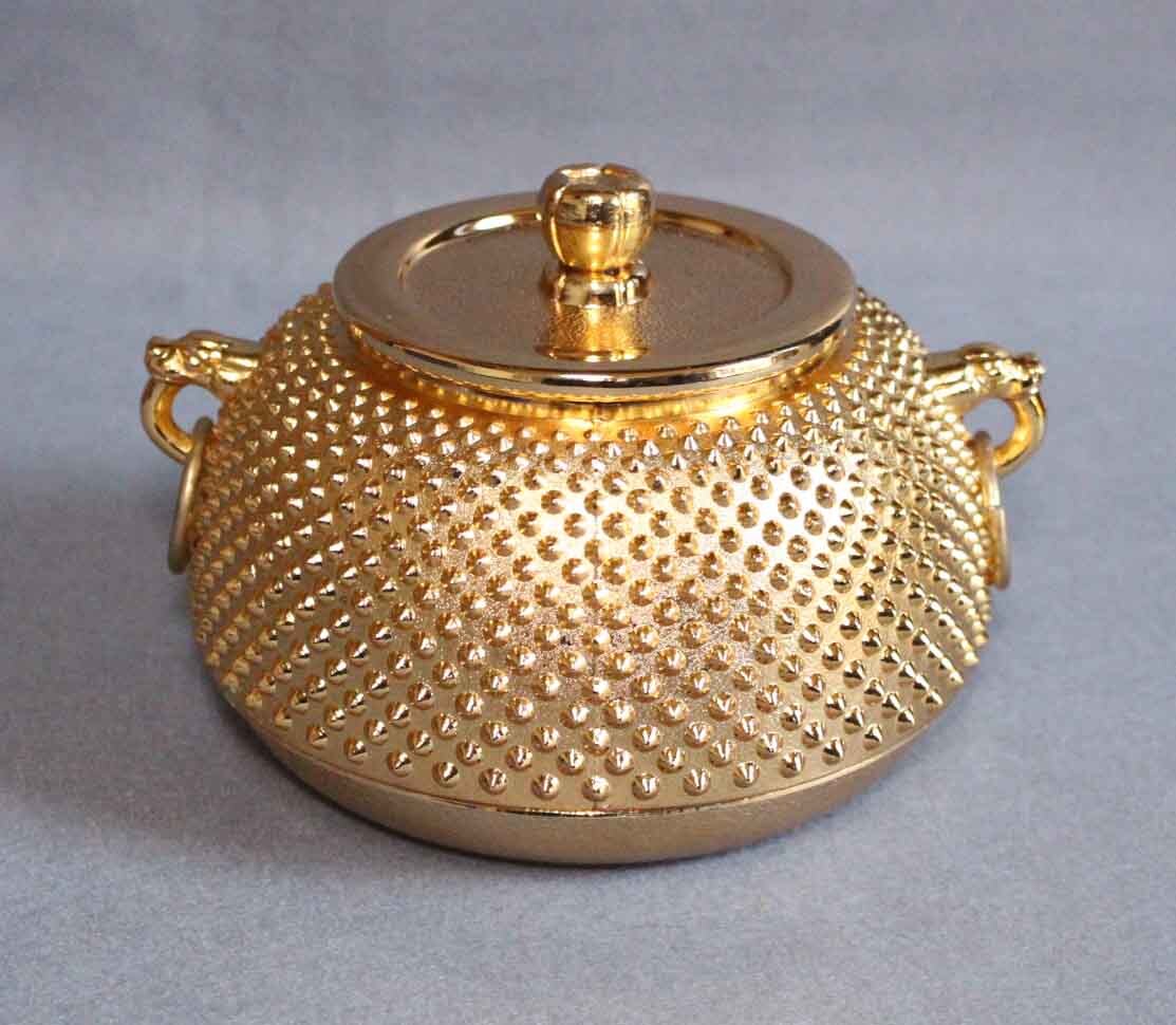 金属工芸☆黄金茶釜 アラレ模様☆10cm 金色 gold color 非鉄金属 金属工芸☆黄金茶釜 アラレ模様☆10cm 金色 gold color 非鉄金属