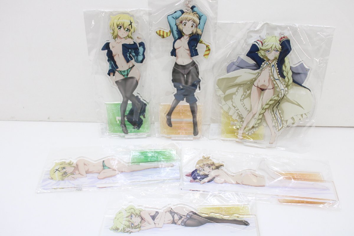 32RH●戦姫絶唱シンフォギア Big アクリルスタンド 立花響 暁切歌 キャロル・マールス・ディーンハイム アクスタ 戦闘美少女 未開封