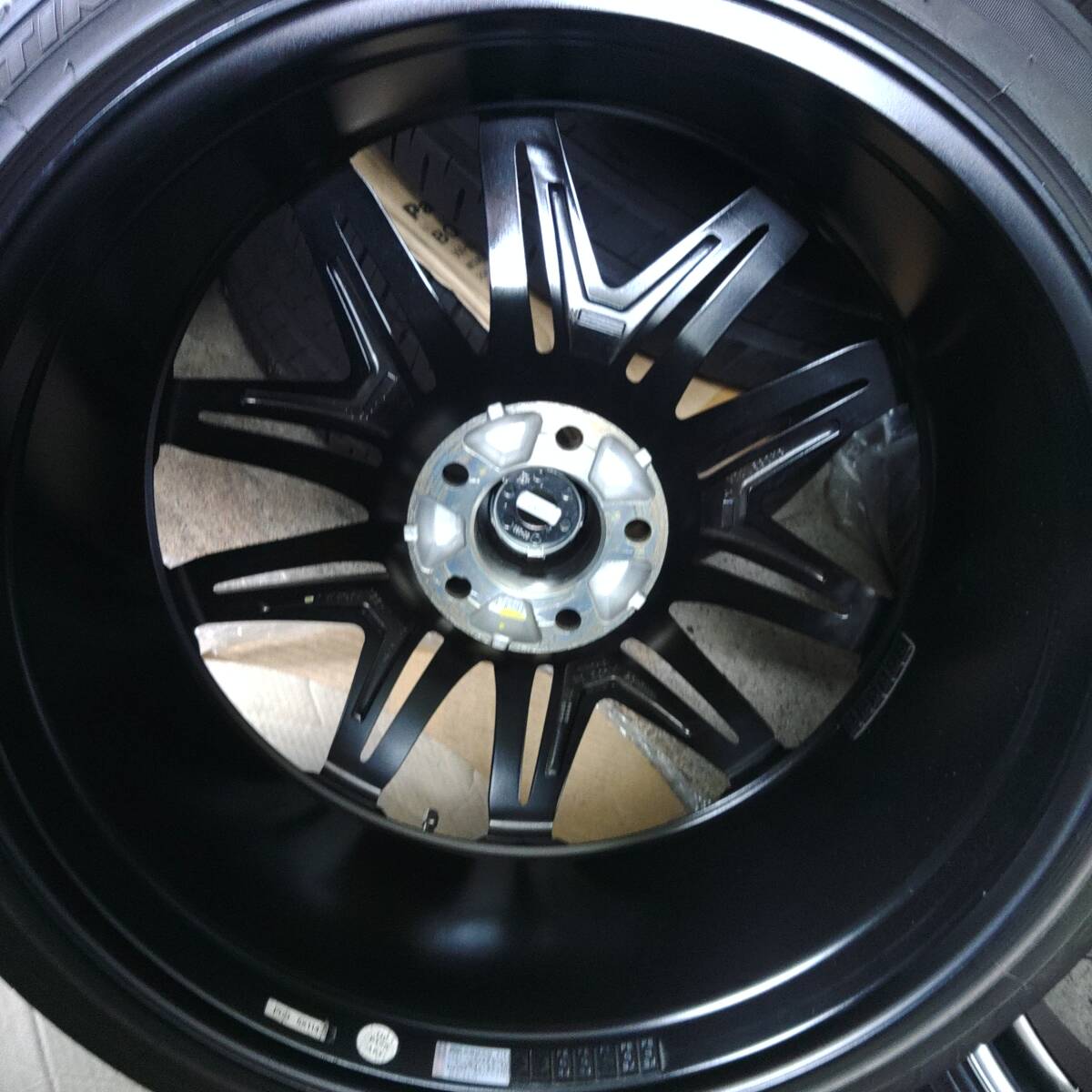 245/35R20バリ山バリ溝夏タイヤトーヨー2023年きれいガリ傷なしアルミホイールセット5穴114.3 20x8.5+38アルファードエスティマ_画像10