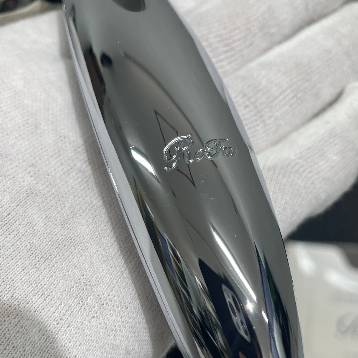 【31】良品 ReFa リファ カラットフェイス 美容ローラー 美顔器 保証書付 ギャランティーカード付 RF-CF1842B シルバー 美顔器 美容器 中古