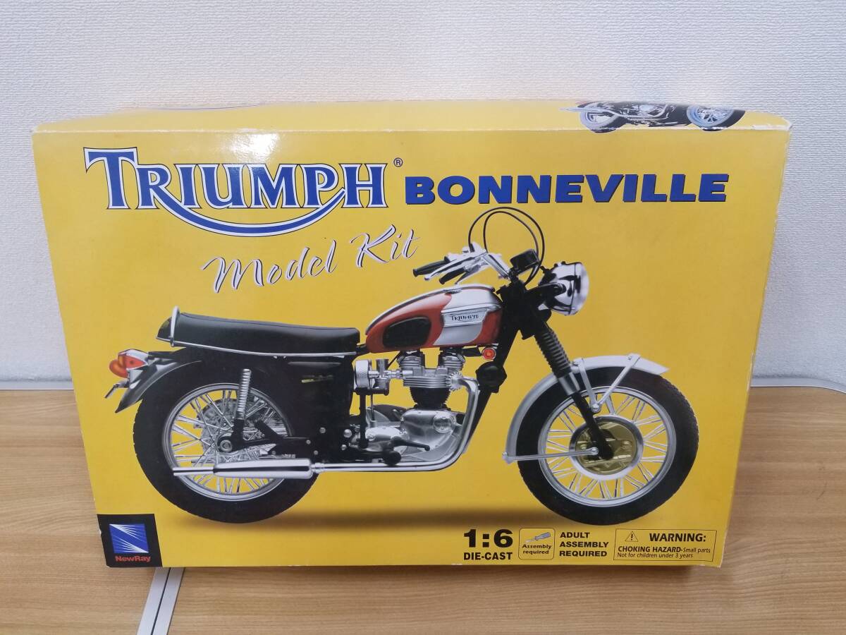 【蔵出し１円スタート!!】TRIUMPH BONNEVILLE ニューレイ1968年1/6ダイキャスト組み立てキット