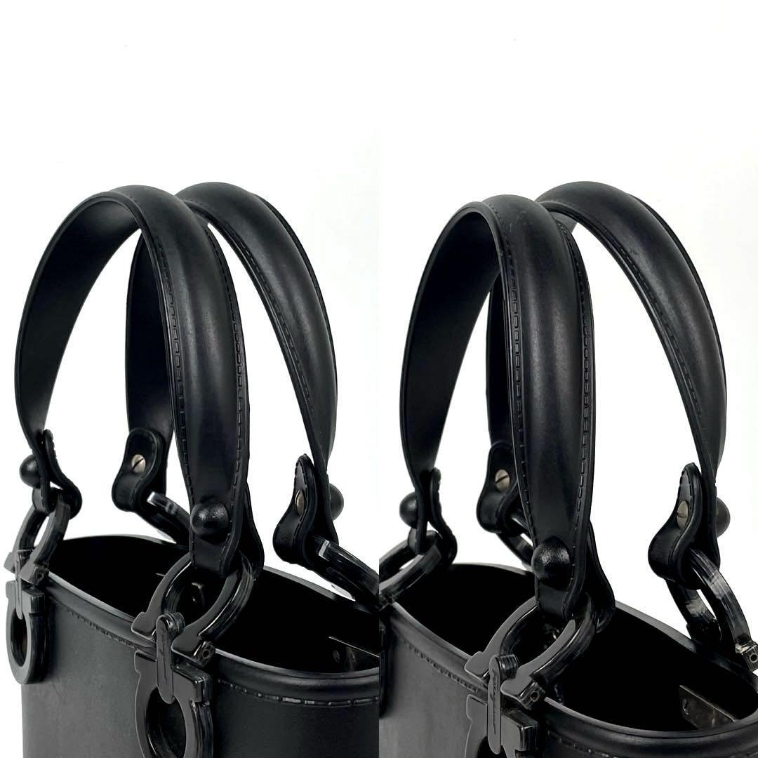美品 Salvatore Ferragamo フェラガモ ラバーバッグ ダブル 美品 Salvatore Ferragamo フェラガモ ラバーバッグ ダブル