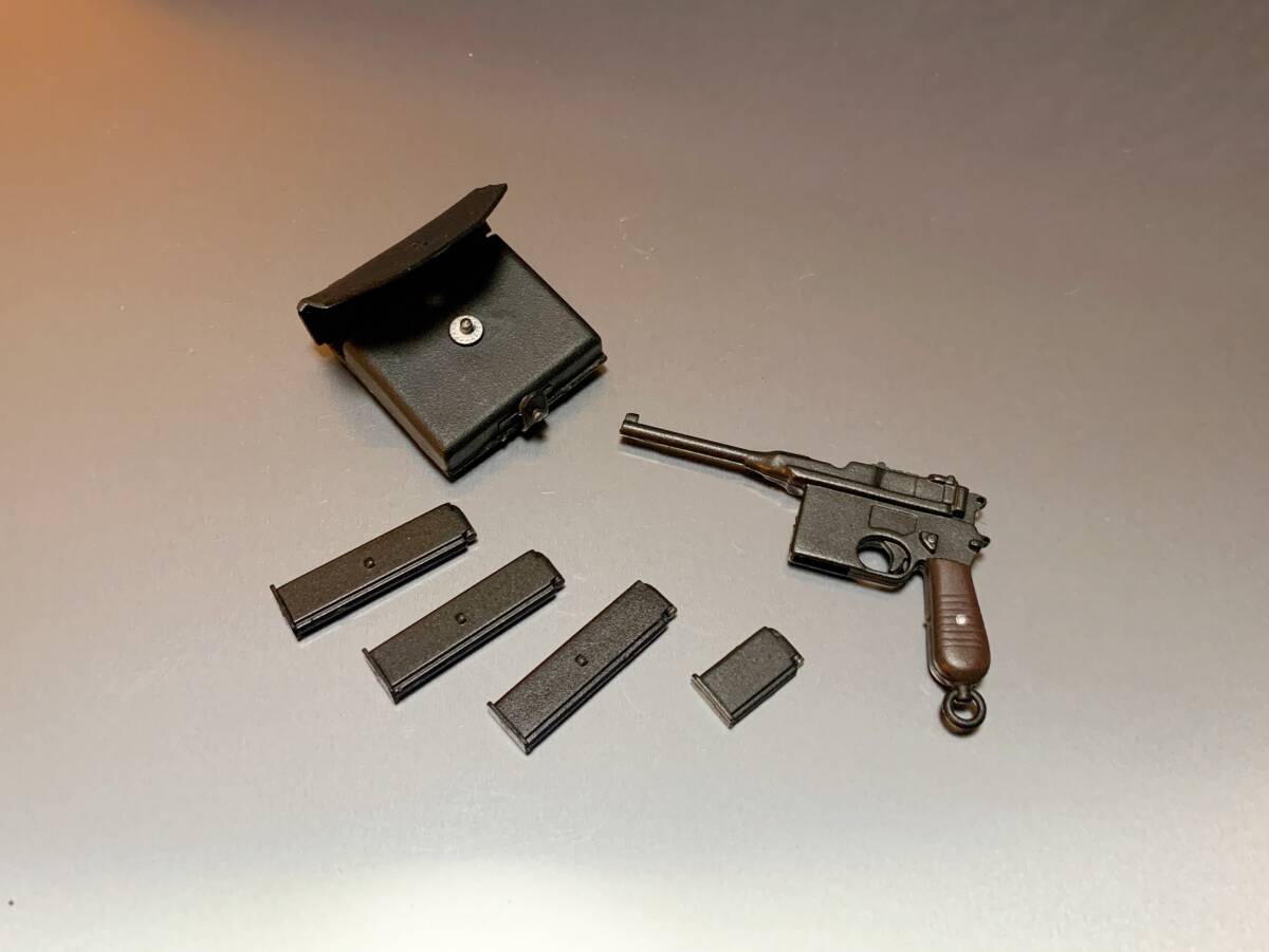 1/6 ナチス ドイツ モーゼル C96 マシンピストル 拡張マガジン&ポーチ付属 ドール用武器 ホットトイズ TBLeague