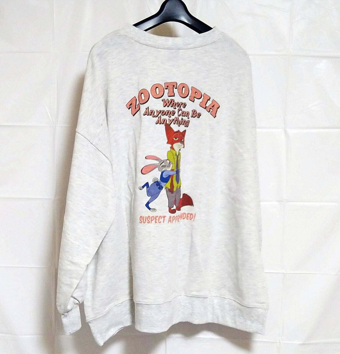ディズニー ズートピア アベイル ジュディ ニック ハグ バックプリント トレーナー プルオーバー アイボリー レディース 3Lサイズ