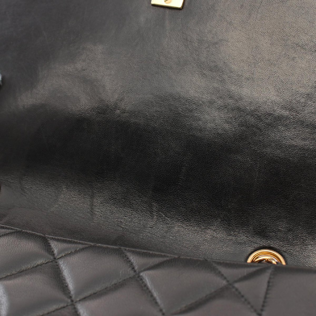 シャネル マトラッセ ダイアナフラップ ブランドオフ CHANEL ラムスキン（羊革） ショルダーバッグ ラムスキン