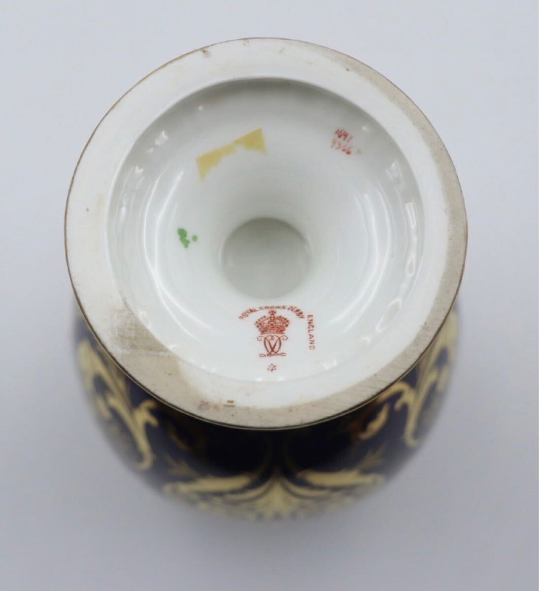 ロイヤルクラウンダービー ROYAL CROWN DERBY 瑠璃色絵 金彩 鳥 ロイヤルクラウンダービー ROYAL CROWN DERBY 瑠璃色絵 金彩 鳥