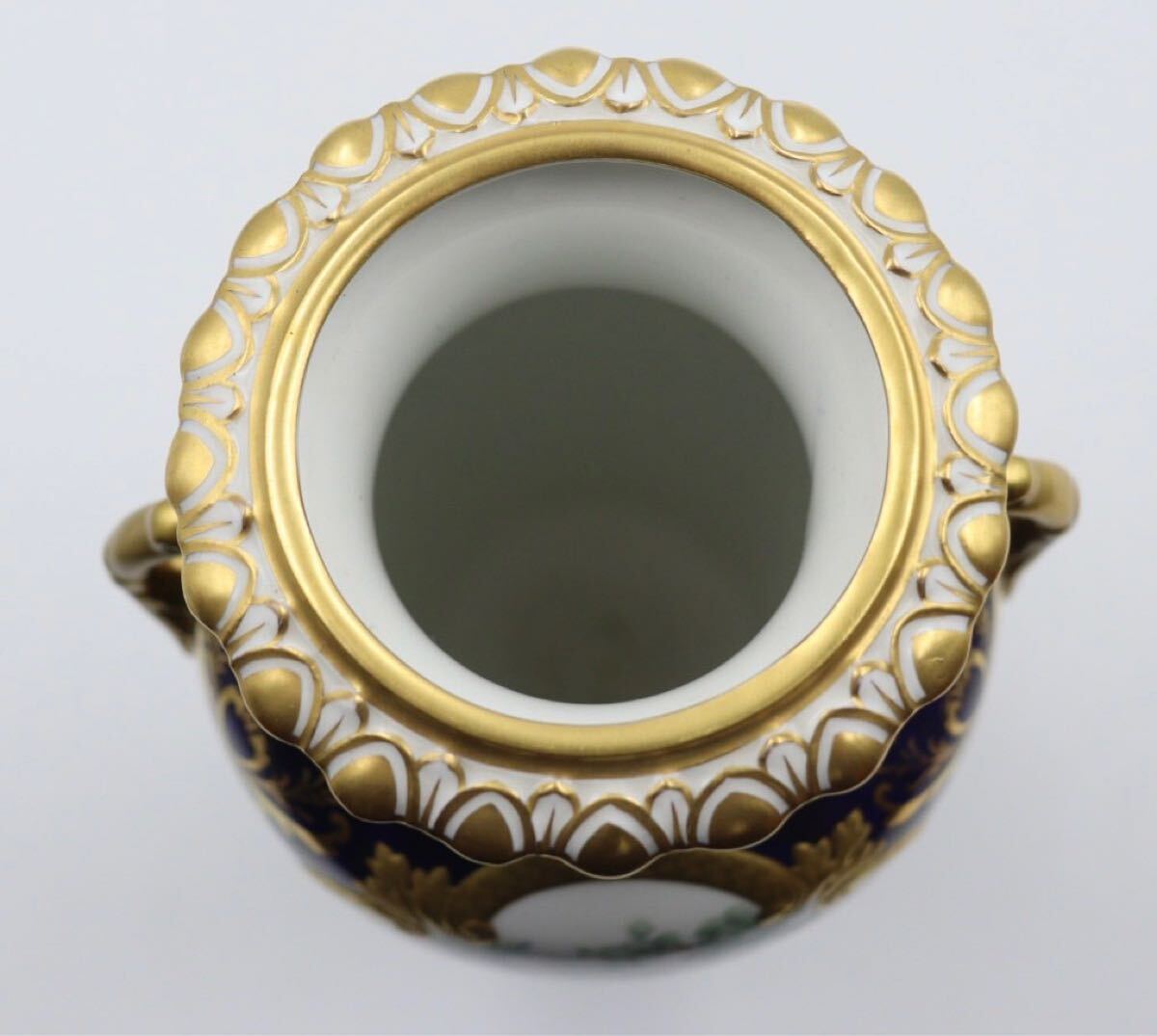 ロイヤルクラウンダービー ROYAL CROWN DERBY 瑠璃色絵 金彩 鳥 ロイヤルクラウンダービー ROYAL CROWN DERBY 瑠璃色絵 金彩 鳥