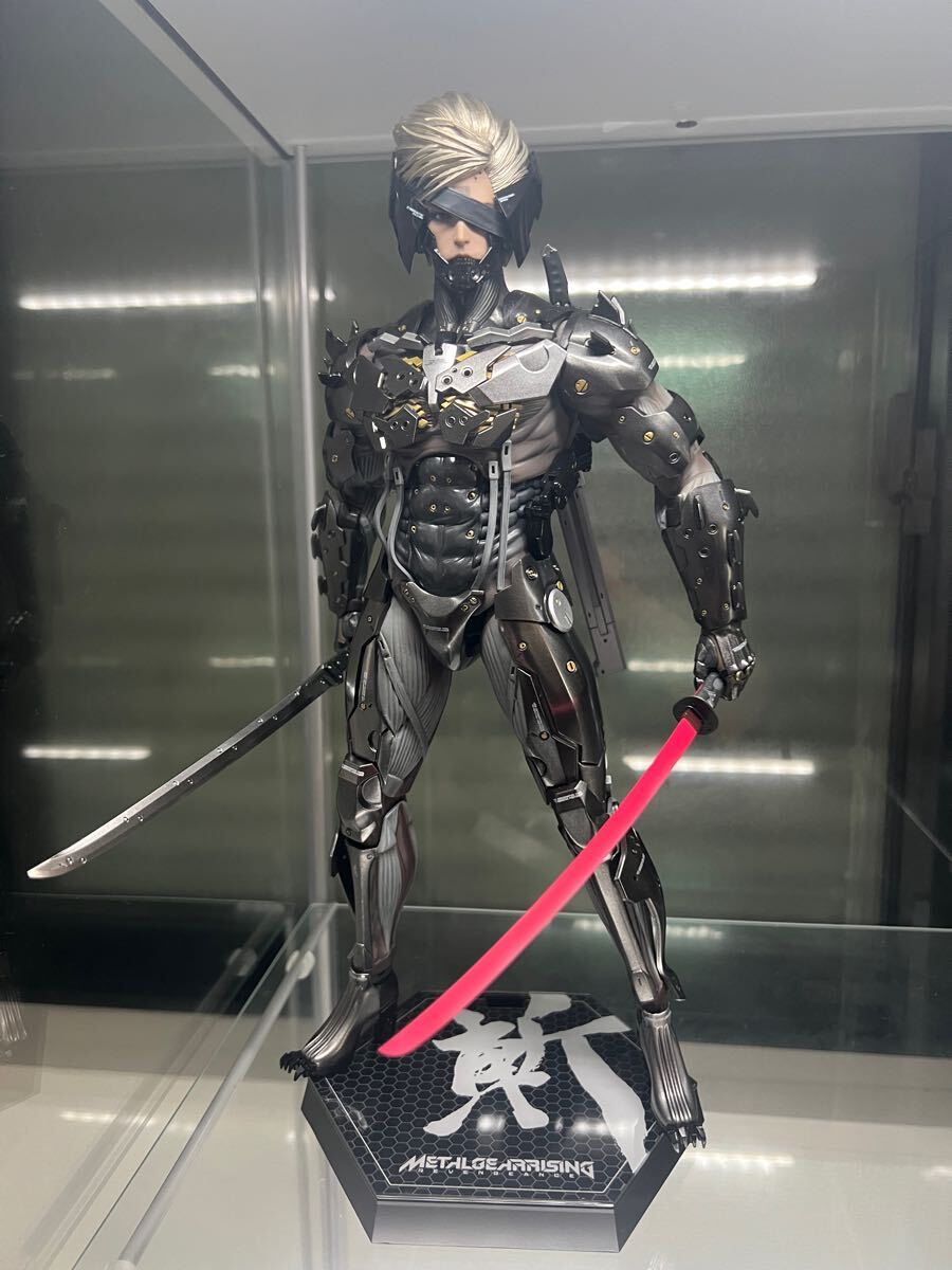 メタルギアライジング 雷電 ホットトイズ 1/6 Raiden Metal Gear メタルギアライジング 雷電 ホットトイズ 1/6 Raiden Metal Gear