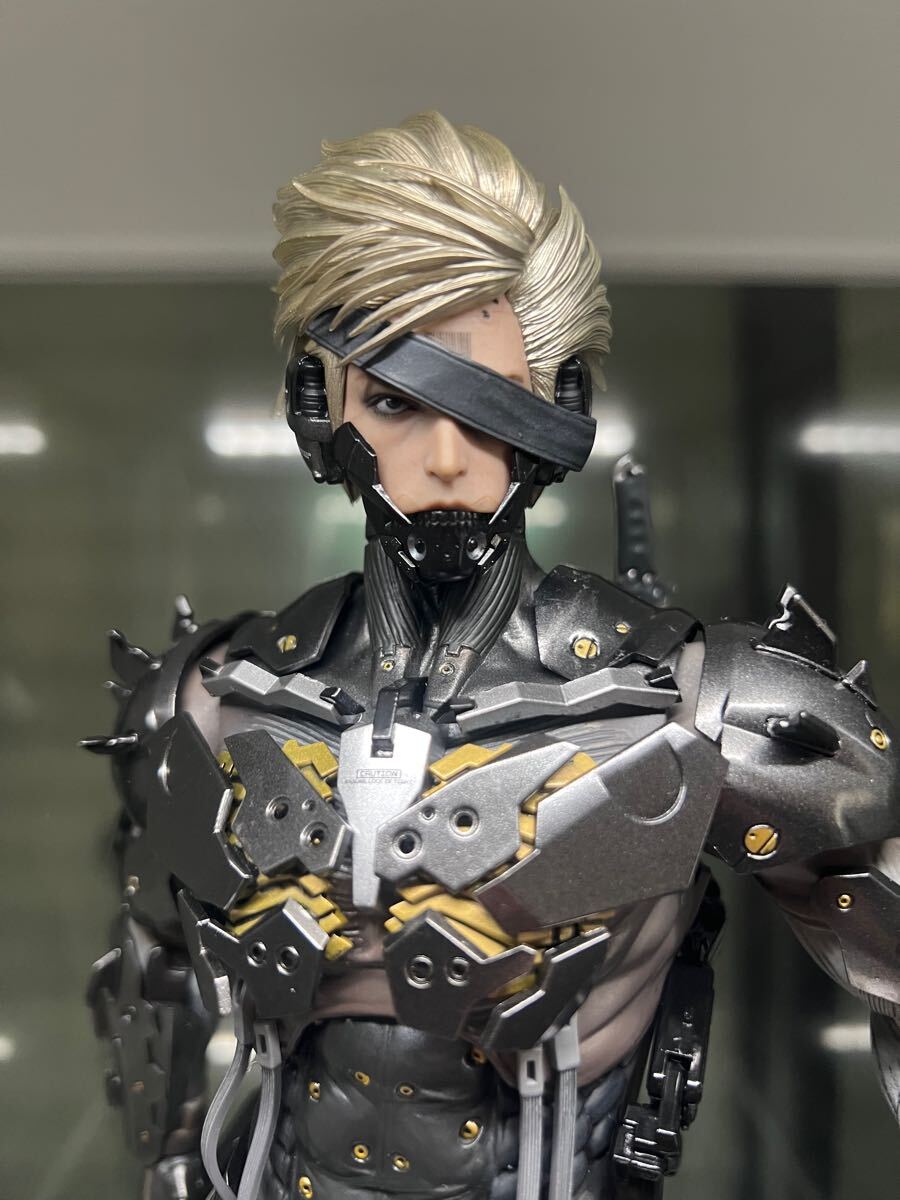 メタルギアライジング 雷電 ホットトイズ 1/6 Raiden Metal Gear メタルギアライジング 雷電 ホットトイズ 1/6 Raiden Metal Gear