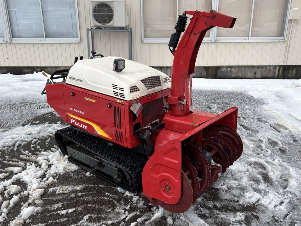 新潟県上越市発】 除雪機 17.4馬力 フジイ/Si-1017S/店頭引取大 新潟県上越市発】 除雪機 17.4馬力 フジイ/Si-1017S/店頭引取大