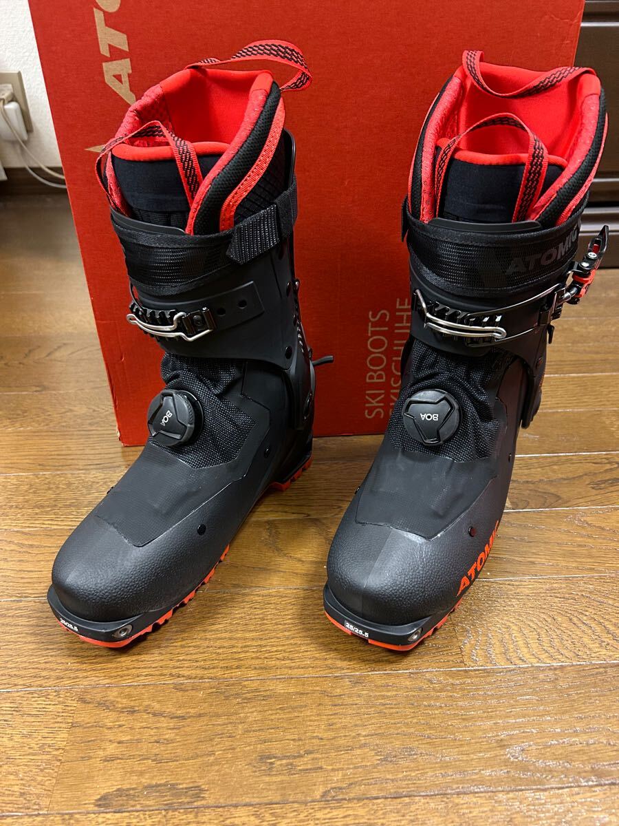 未使用新品 スキーブーツ ATOMIC BACKLAND CARBON 未使用新品 スキーブーツ ATOMIC BACKLAND CARBON