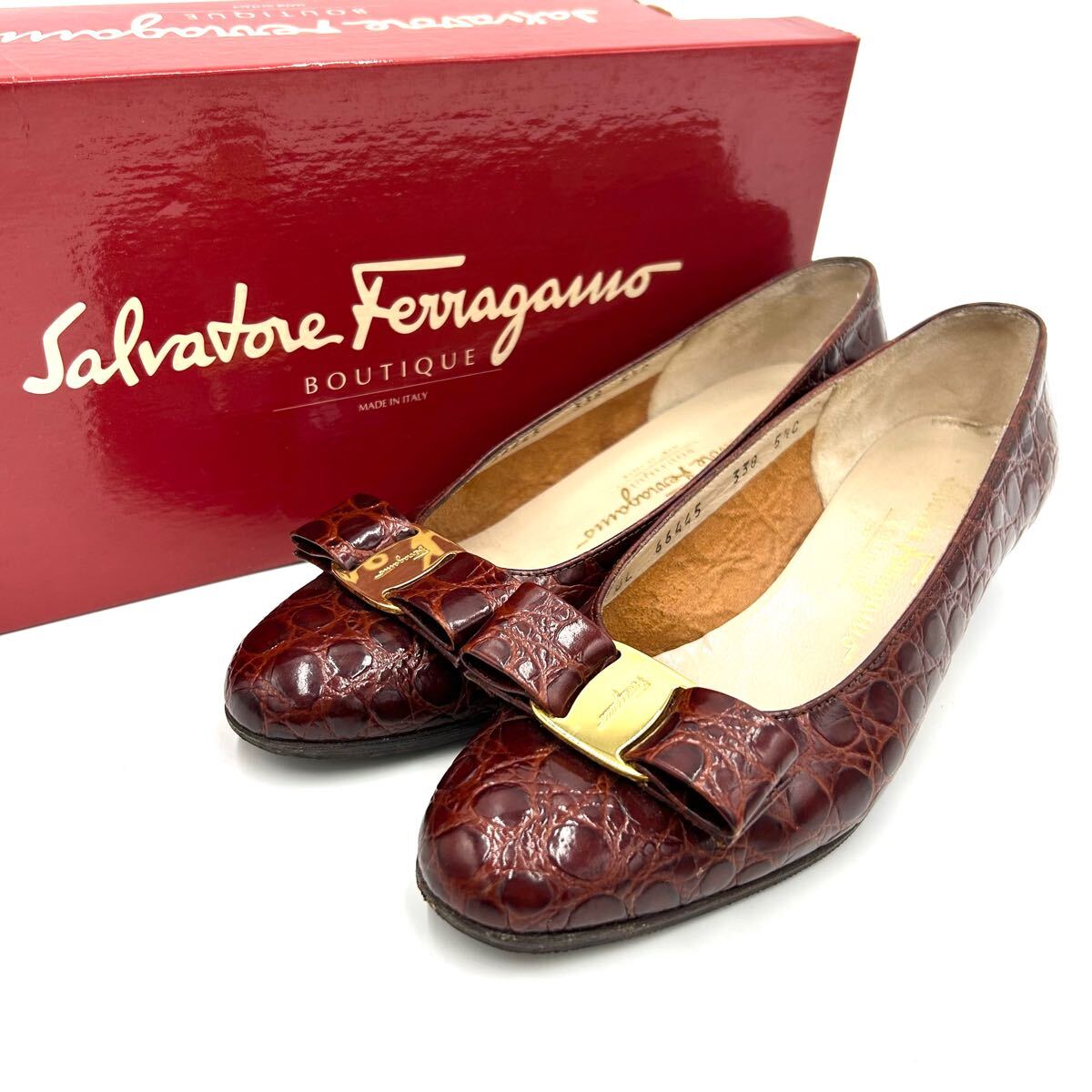 ■ 箱付き!! 'イタリア製' Salvatore Ferragamo サルヴァトーレフェラガモ 本革 ヴァラリボン 総柄 パンプス シューズ 5.5C 22.5cm 婦人靴