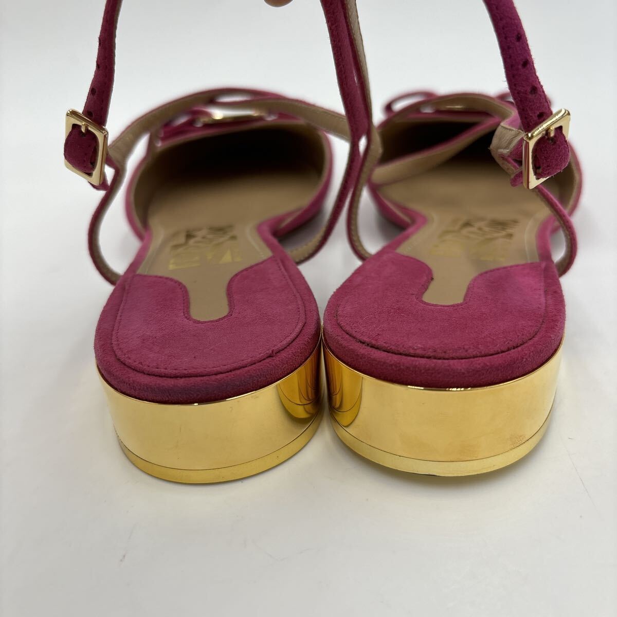 ＊ 訳あり未使用 付屬品完備 '高級(jí)婦人靴' Salvatore Ferragamo サルヴァトーレフェラガモ 本革 ヴァラリボン ヒール サンダル 6.5D 23.5cm